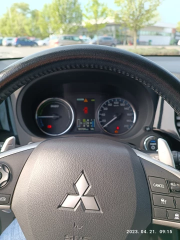 Mitsubishi Outlander - PHEV Instyle Navi+