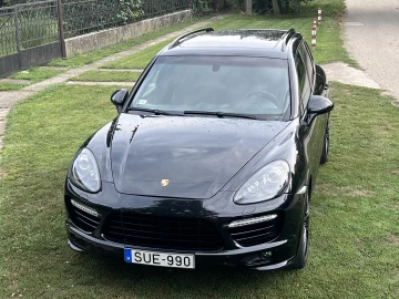 Porsche Cayenne - GTS